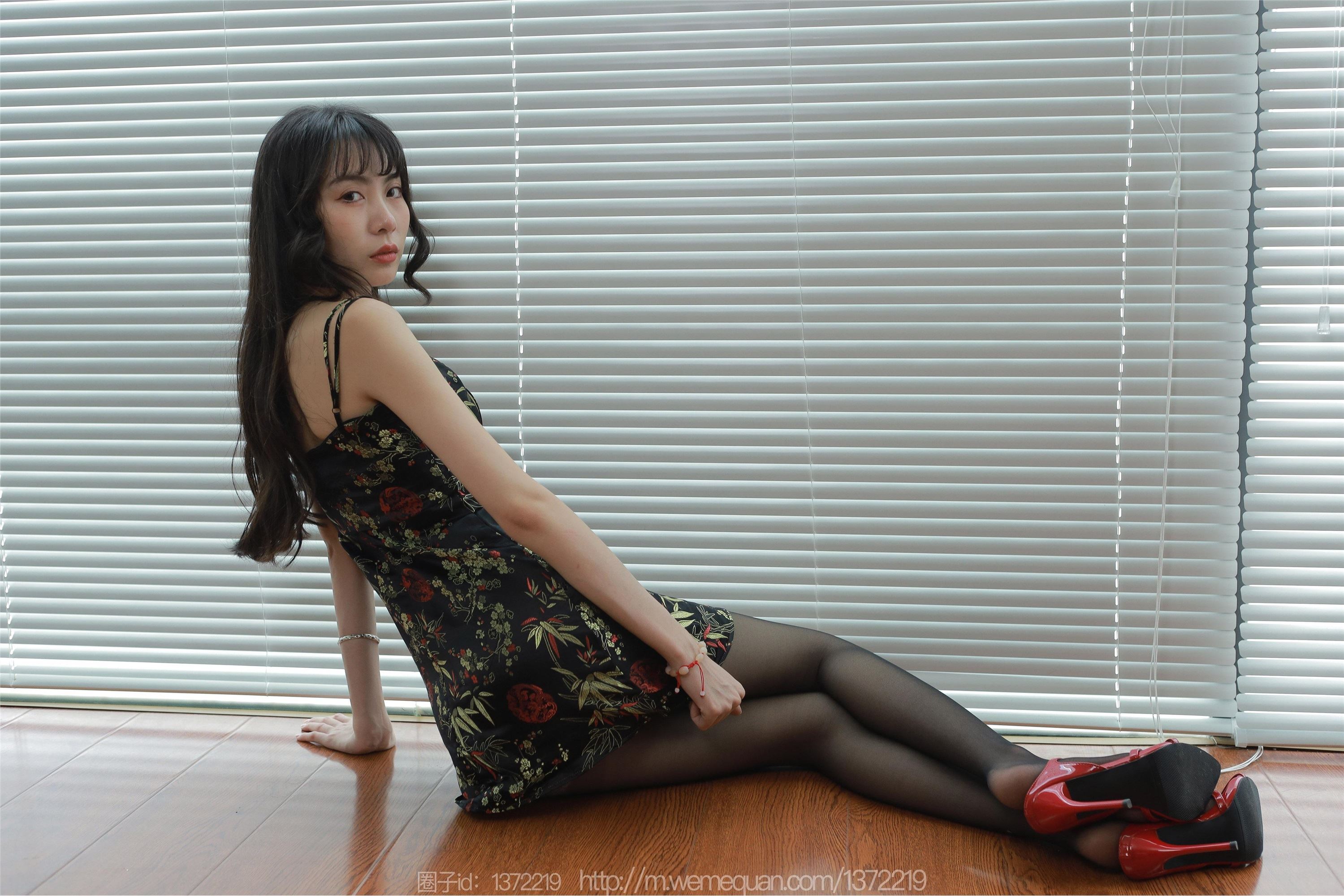 IESS异思趣向  2023.07.20 丝享家 1485 团团《长长的月退》